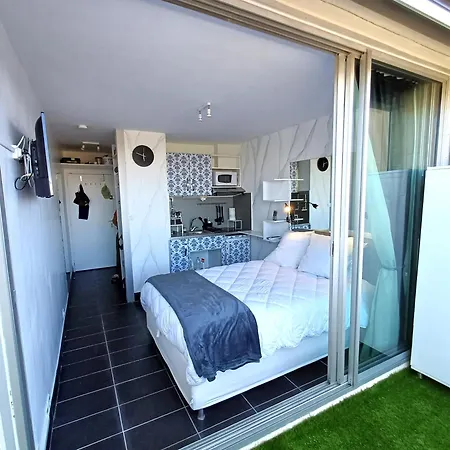 Apartment 18, Heliopolis L Au Village Naturiste *